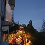 Château De Villeneuve - Alojamento de Acomodação e Pequeno-almoço 3*