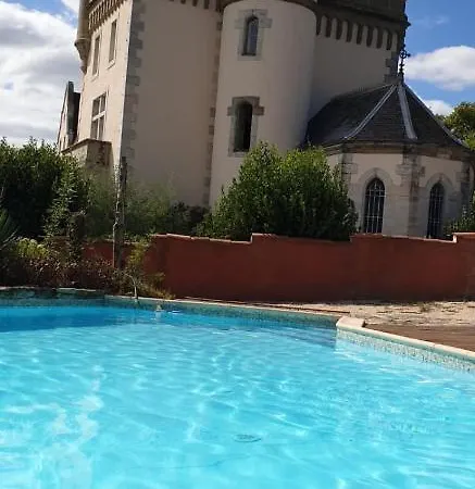 Couette-café Château De Villeneuve - *