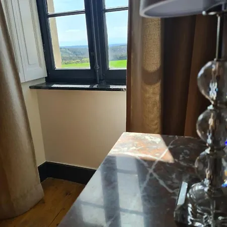 Chateau De Villeneuve - 3*