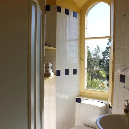 فندق مبيت وإفطار Chateau De Villeneuve - Montolieu