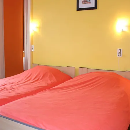 Chateau De Villeneuve - Frühstückspension Montolieu