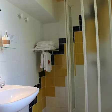 Bed & Breakfast Chateau De Villeneuve - Montolieu