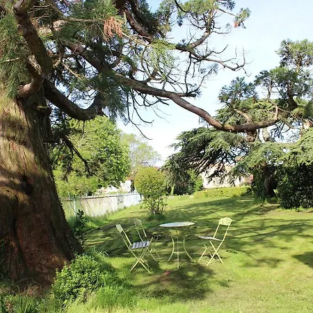 Bed & Breakfast Chateau De Villeneuve - Montolieu